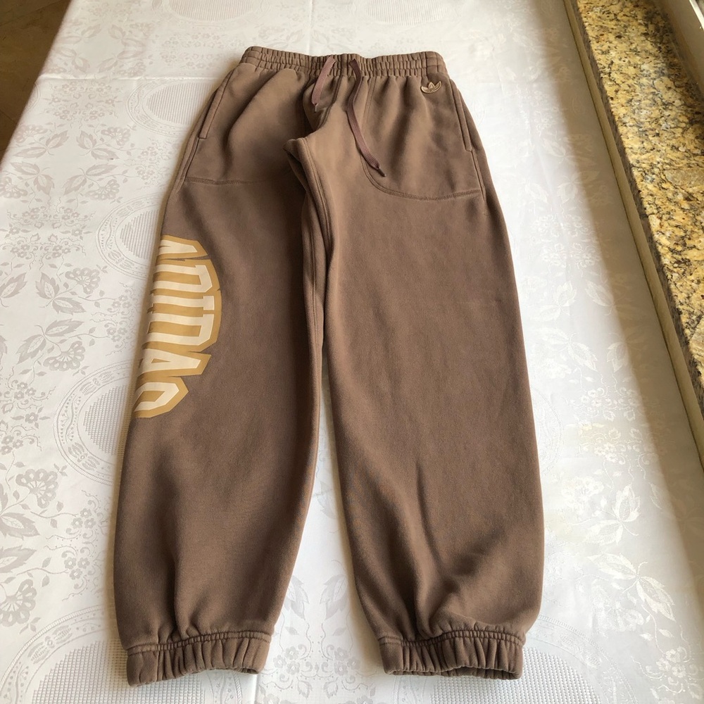 Adidas VRCT Men’s Size S Earth Brown Lifestyle Logo Fleece Sweatpants Joggers